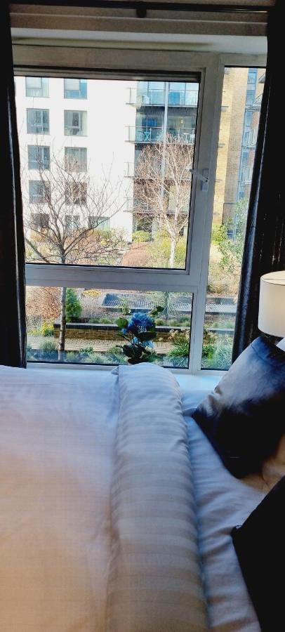 Double King Suite, Canary Wharf Waterfront Лондон Экстерьер фото