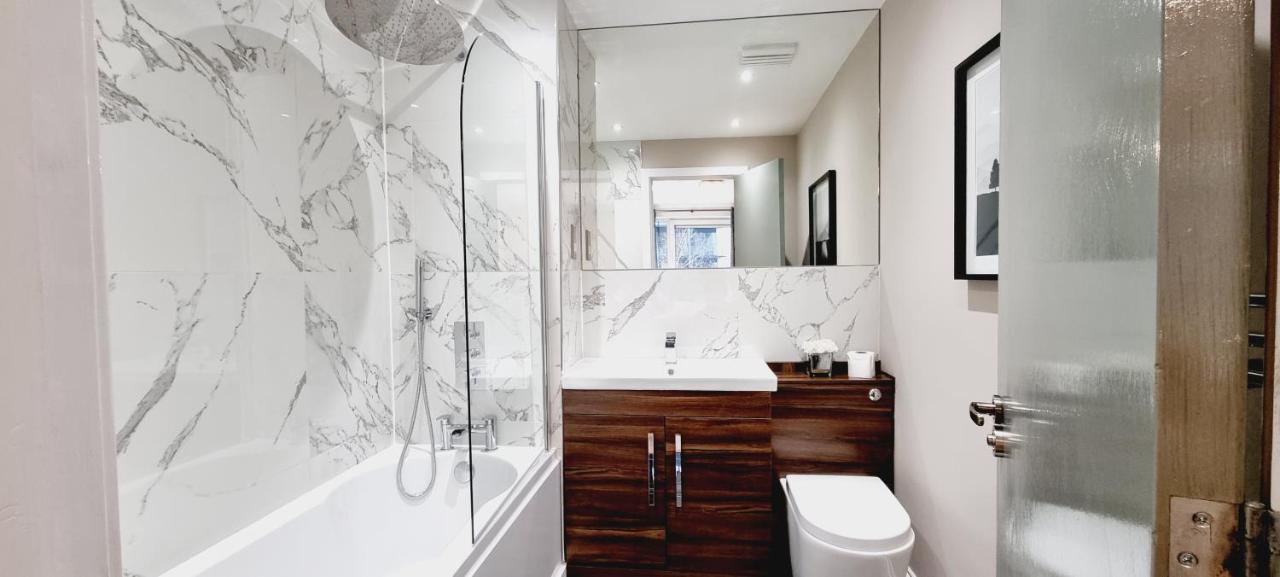 Double King Suite, Canary Wharf Waterfront Лондон Экстерьер фото